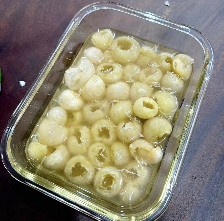 Cách làm mứt cà pháo trong veo đẹp mắt, lạ miệng, ngọt ngọt chua chua lại giòn sần sật cực đã miệng ngày Tết - 4