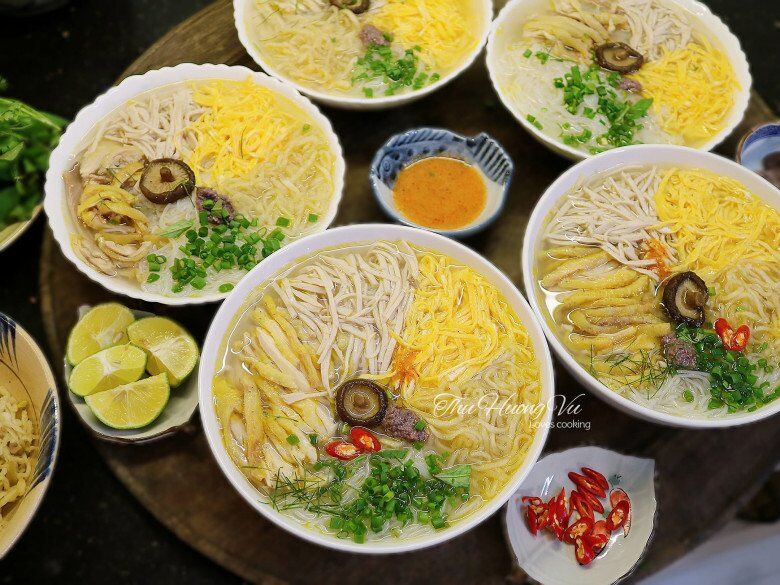 Cách nấu bún thang ngon, chuẩn vị để tận dụng nguyên liệu thừa sau Tết - 1