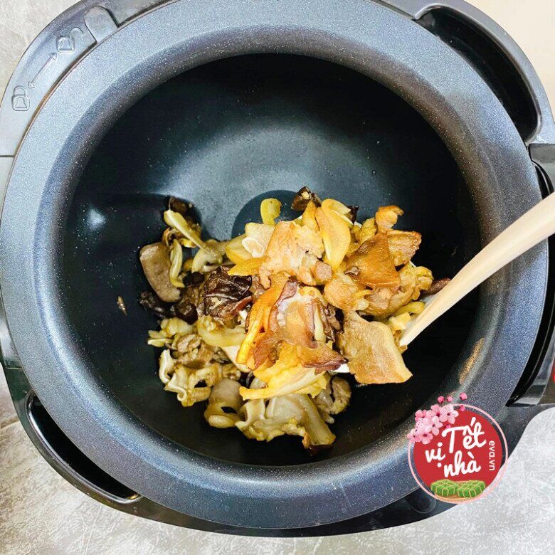 Làm giò xào ăn Tết, nhớ kỹ 5 điều này, giò giòn sần sật, thơm nức lại không hề bị khô hay rời rạc - 5