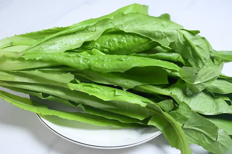 Loại rau giàu canxi giúp chắc xương, bổ mắt, tăng cường miễn dịch lại phòng chống ung thư, xào lên cực ngon - 1