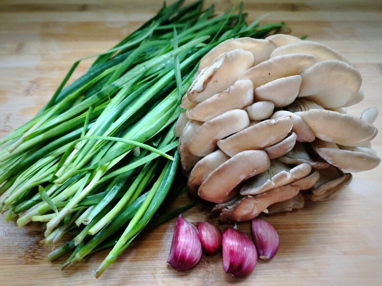 Loại rau này giá rẻ nhưng là "thuốc bổ gan tự nhiên", xào nấm ăn vào rất tốt cho sức khỏe lại ngon - 2