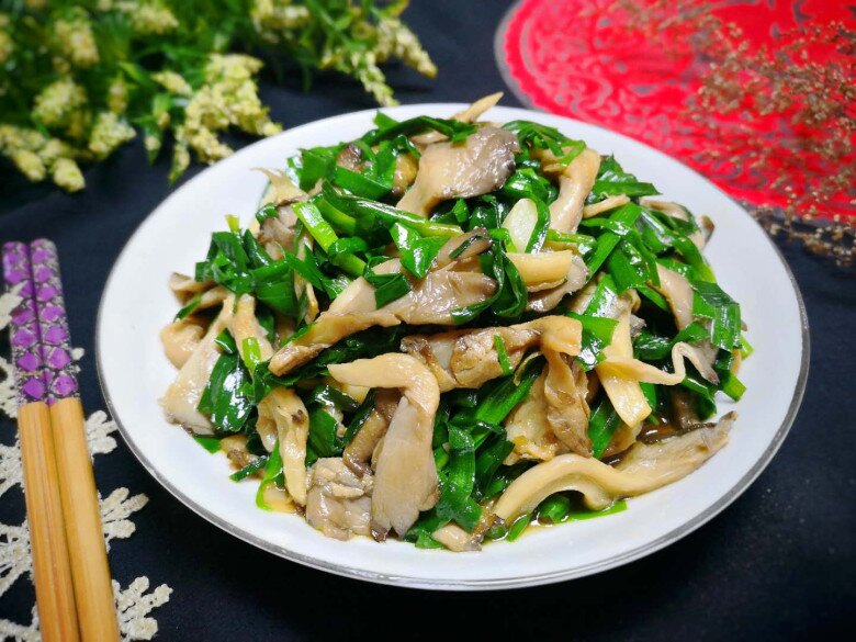 Loại rau này giá rẻ nhưng là "thuốc bổ gan tự nhiên", xào nấm ăn vào rất tốt cho sức khỏe lại ngon - 1