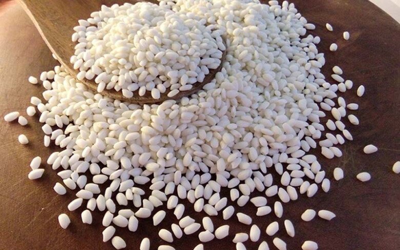 Nấu xôi gấc cúng ông Công ông Táo, thêm thứ này của con gà, hạt nếp căng bóng dẻo thơm, màu đỏ đẹp hút tài lộc, may mắn - 2