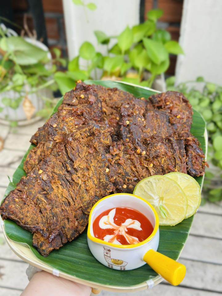 Tự làm bò khô miếng ngon ngọt cay cay để nhâm nhi ngày Tết cực dễ - 8