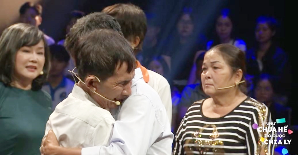 Bỏ nhà đi vì sợ cha, mẹ đón cũng không về, con ôm nỗi day dứt suốt 50 năm mới có duyên đoàn tụ - 4