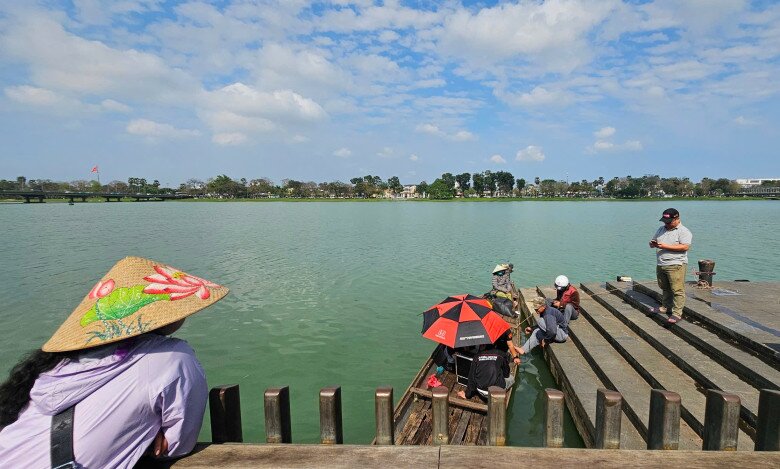 Tin tức 24h: Đêm nay không khí lạnh về miền Bắc, Hà Nội mưa lúc nào và giảm nhiệt ra sao? - 4