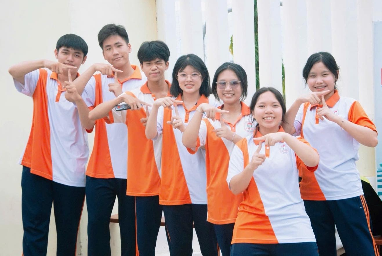 Ngôi trường Chuyên ở Khánh Hòa vừa có cầu truyền hình Olympia 26: Điểm chuẩn thuộc top đầu, đào tạo toàn diện - 4