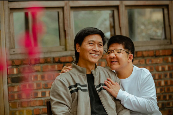 Cùng 65 tuổi: Quốc Tuấn 24 năm chăm con mắc bệnh hiếm, NSND Trung Anh từng mất 3 người thân trong 1 ngày - 5