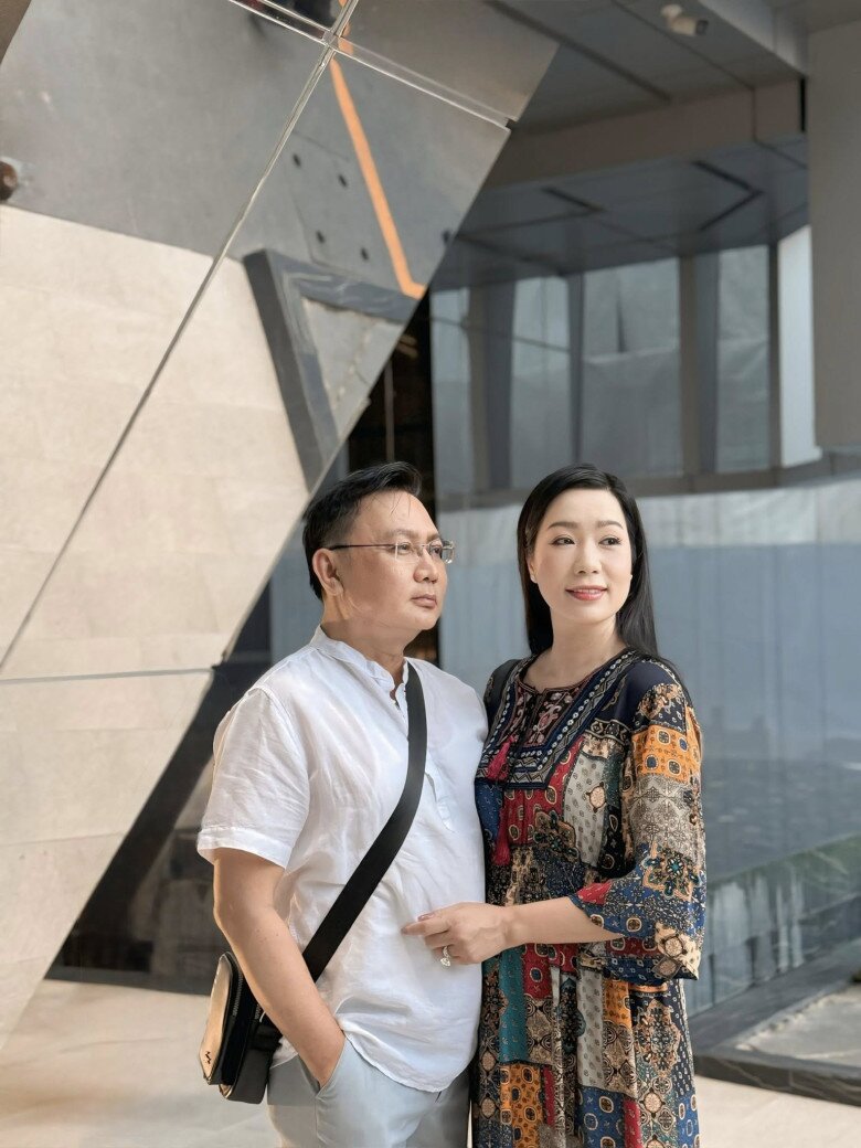 Á hậu đầu tiên của Việt Nam là NSND, sống với đại gia mấy chục năm "không có cơ hội để ghen" - 9