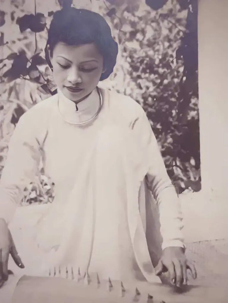 Bố mẹ ruột 1 nữ ca sĩ Việt là cặp song ca lừng lẫy: Có lúc bán tài sản, không còn gạo ăn vẫn cười - 5