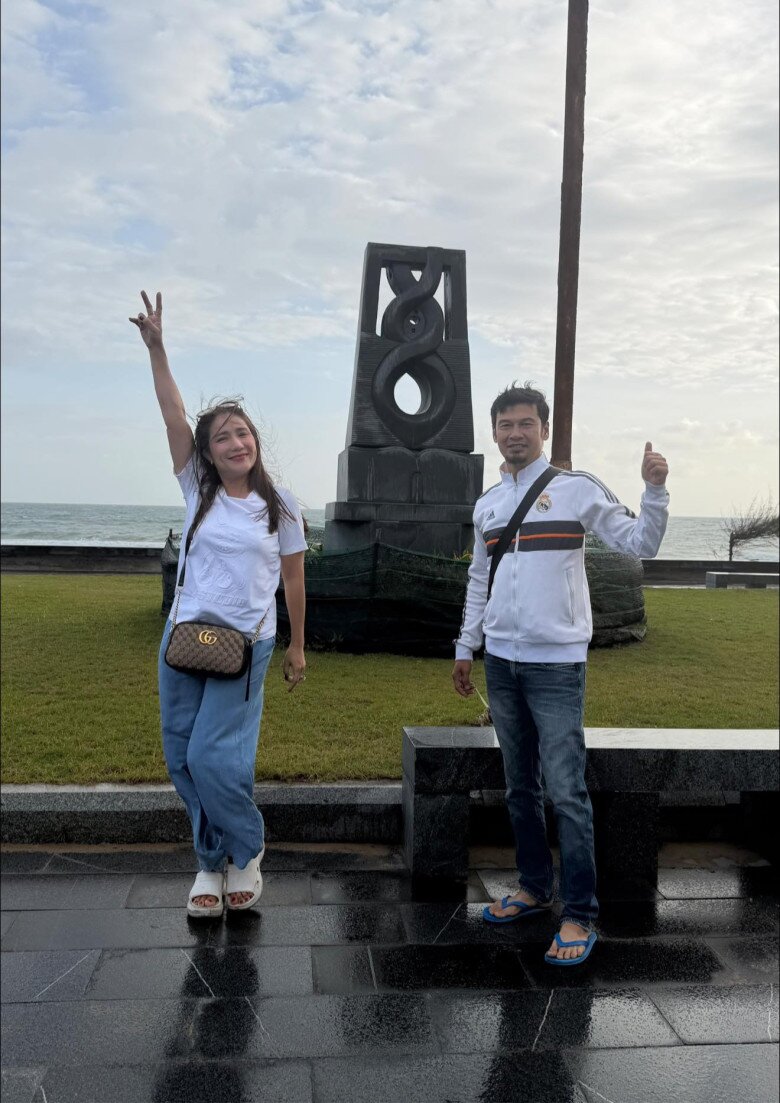 Cát Tường bức xúc trước tin đồn "bám riết" bạn thân vì ế: "Tôi giấu bạn trai, không công khai, quen ai cũng bị chửi" - 2