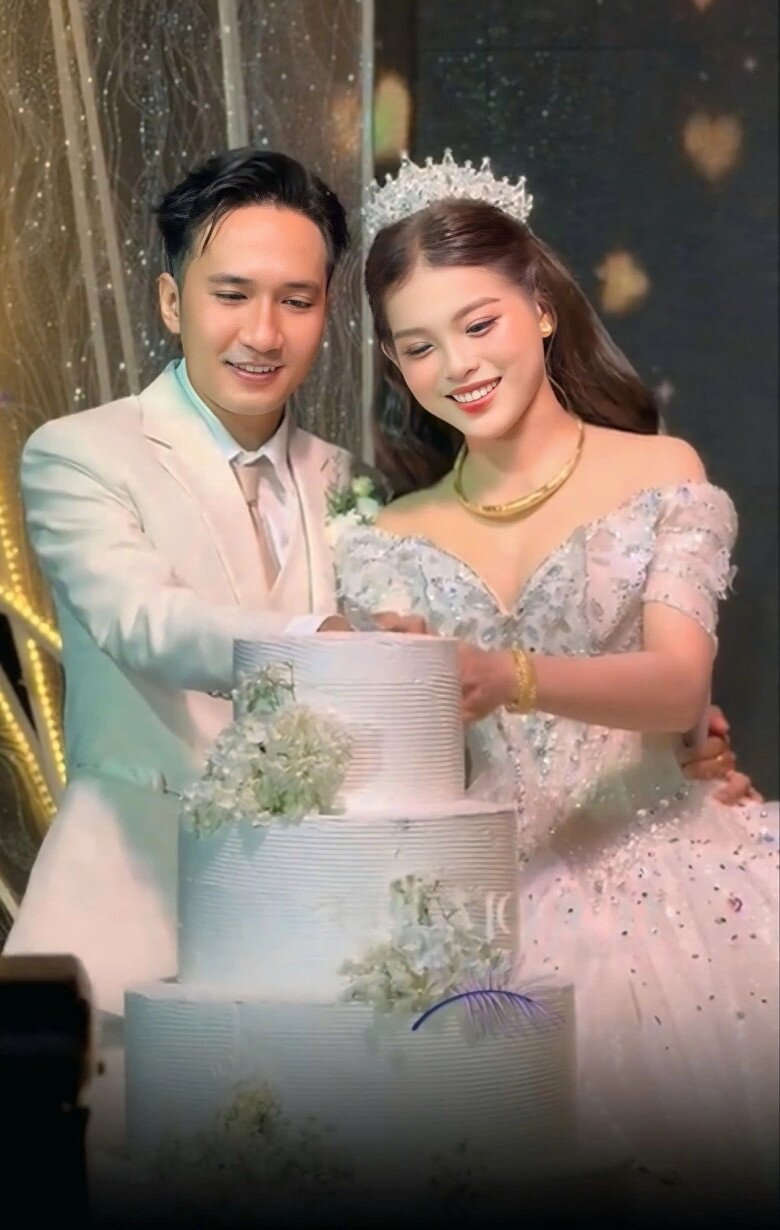 Cô gái đi hát đám tang được Phi Nhung nhận nuôi: Cuộc sống khó hơn sau khi mẹ mất, đã gọi Mạnh Quỳnh là "ba" - 7