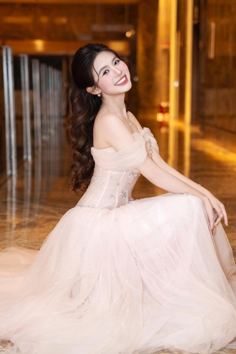 Dàn sao sinh năm 2001 được yêu thích nhất phim VTV: Long Vũ "hạ nhiệt", Chang Mây phất lên nhờ Cách Em 1 Milimet - 9