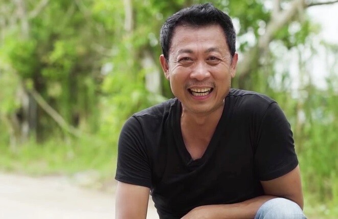 Danh hài Việt sang Mỹ làm công nhân bơm xăng, được trả 1 cây vàng khi làm MC đám cưới - 5