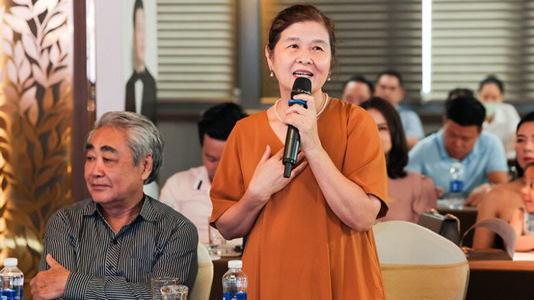 Điều ít biết về mẹ ruột NSND của Hồ Hoài Anh: Có lúc chỉ còn 35kg, tìm được hạnh phúc bên người chồng thứ 2 - 3