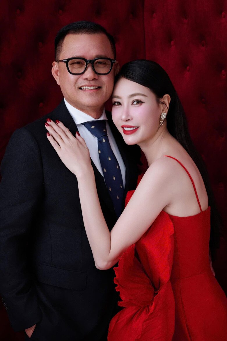 Hoa hậu Hà Kiều Anh bị tai nạn lúc mang thai: "Xe của tôi lộn vòng, kính vỡ hết cả ra" - 4