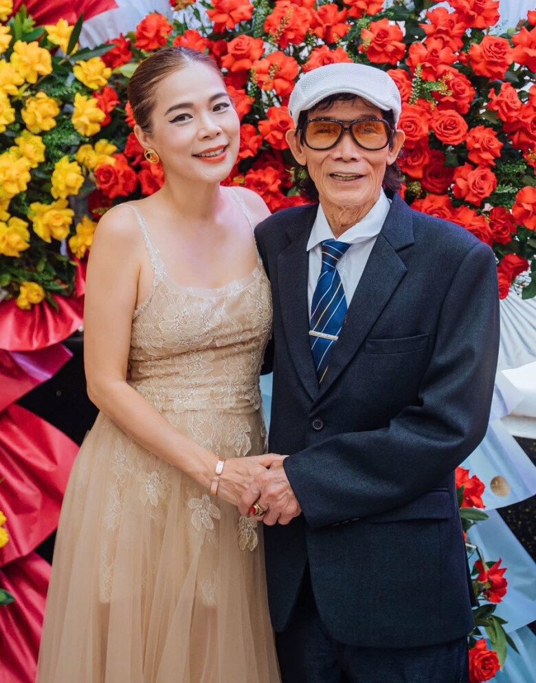 Hóa ra bố ruột Mỹ Lệ chính là tác giả "siêu phẩm" nổi tiếng cả nước - ân nhân làm Long Nhật luôn biết ơn - 1