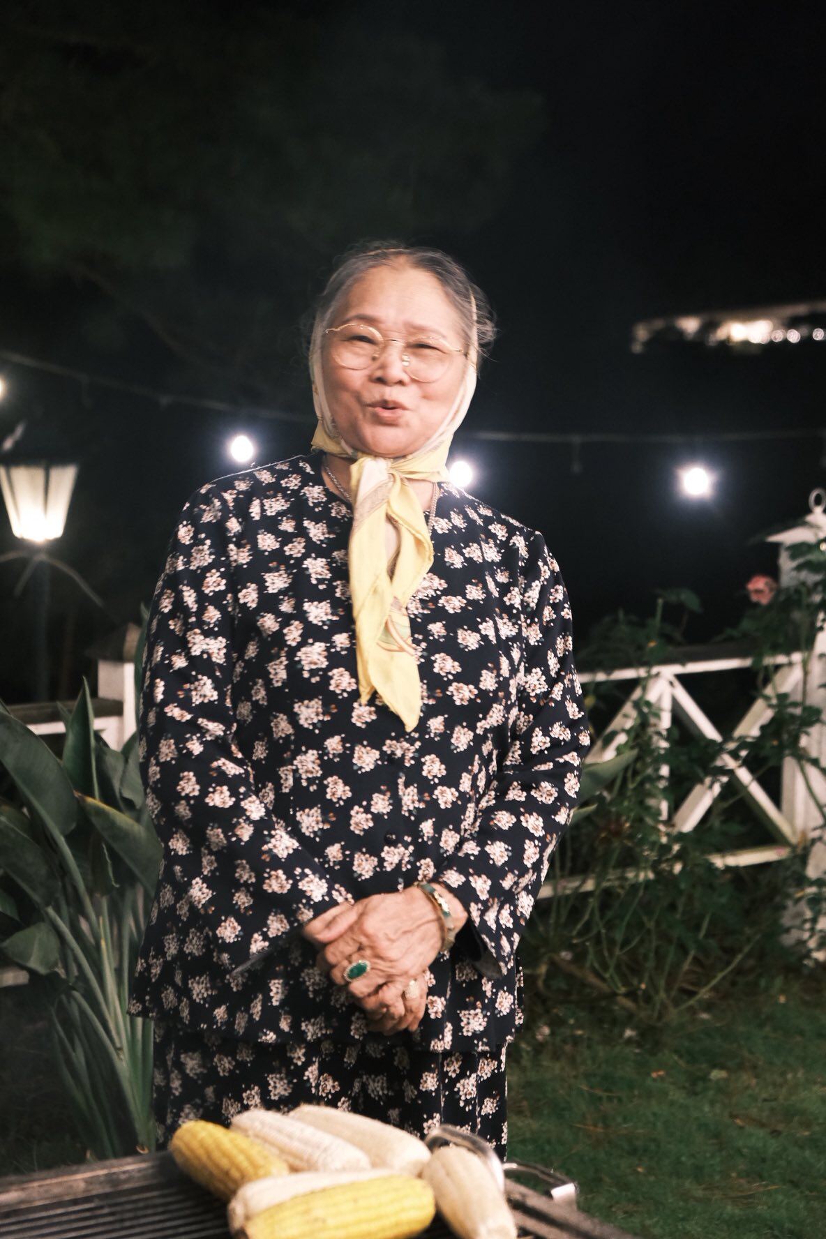 Mẹ ruột Lệ Quyên là "ngôi sao quận Hai Bà Trưng" một thời: U90 đẹp phúc hậu, sống trong biệt thự như lâu đài - 6