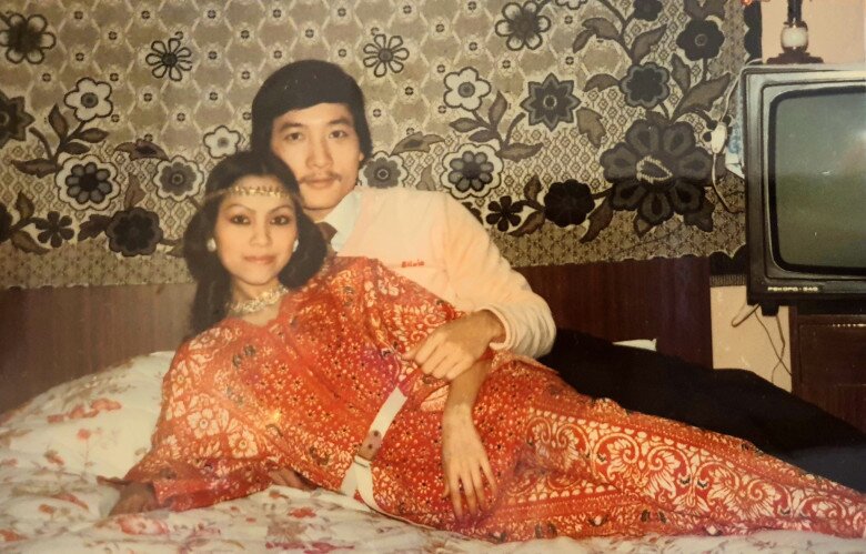 Mẹ ruột NSND của Linh Nga: Giai nhân nức tiếng về già vẫn đẹp rạng rỡ, sống hạnh phúc bên chồng phong độ - 10