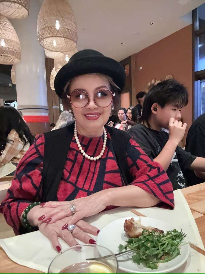 Mỹ nhân Hà Nội được cả bác sĩ, NSND lẫn nhà thơ Hoàng Cầm hỏi cưới: Chính là mẹ Bằng Kiều, nay U90 vẫn đẹp - 2