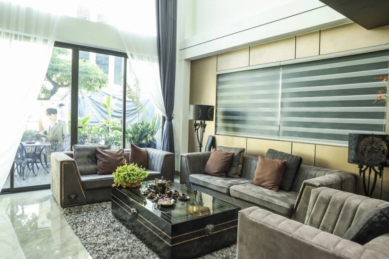 Nam ca sĩ nổi tiếng cả nước 45 tuổi chưa vợ con, là "đại gia sổ đỏ" từ Hà Nội tới Sài Gòn - 6