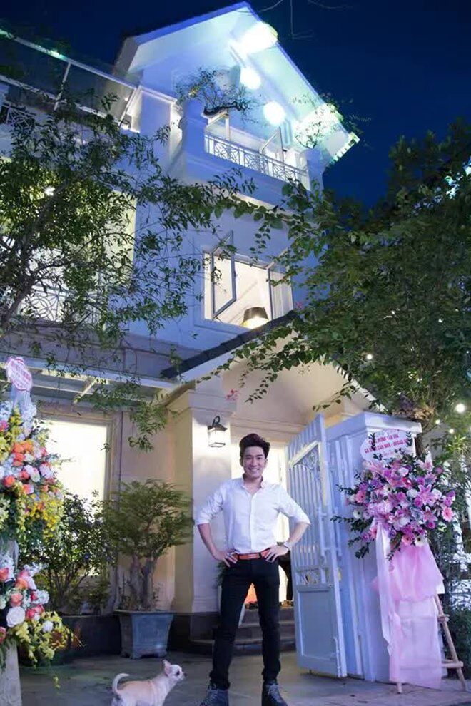 Nam ca sĩ nổi tiếng cả nước 45 tuổi chưa vợ con, là "đại gia sổ đỏ" từ Hà Nội tới Sài Gòn - 5