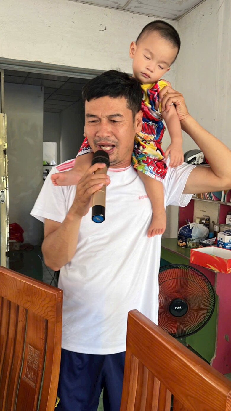 Người đàn ông từng yêu thầm Việt Hương: Ở trọ 10 năm mới mua được nhà, sống giản dị bên vợ kém 26 tuổi - 7