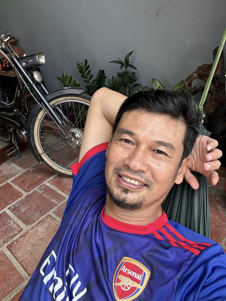 Người đàn ông từng yêu thầm Việt Hương: Ở trọ 10 năm mới mua được nhà, sống giản dị bên vợ kém 26 tuổi - 3