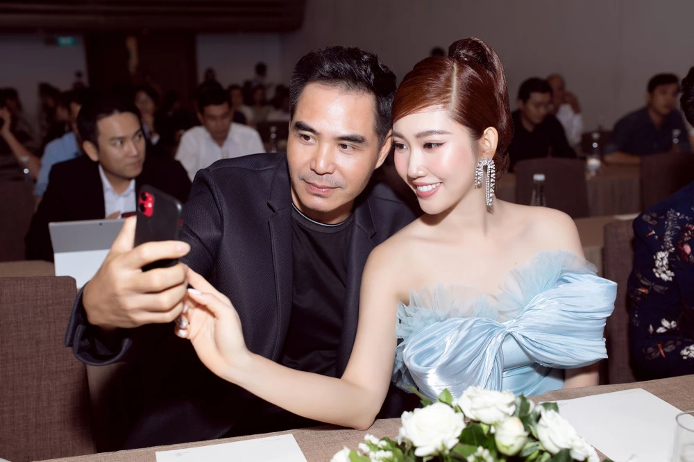 "Ông xã" Cát Tường đón "tin vui" ngay đầu 2026, bí mật cưới vợ rồi ly hôn nay U60 sống với mẹ 88 tuổi - 5