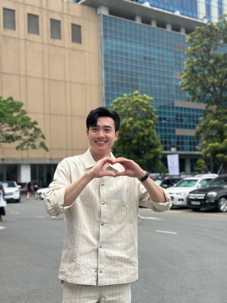 2 sao nam 8X từng đi phụ hồ: Người nay là CEO ở biệt thự 40 tỷ, người hạnh phúc bên vợ đẹp dù chưa đám cưới - 14