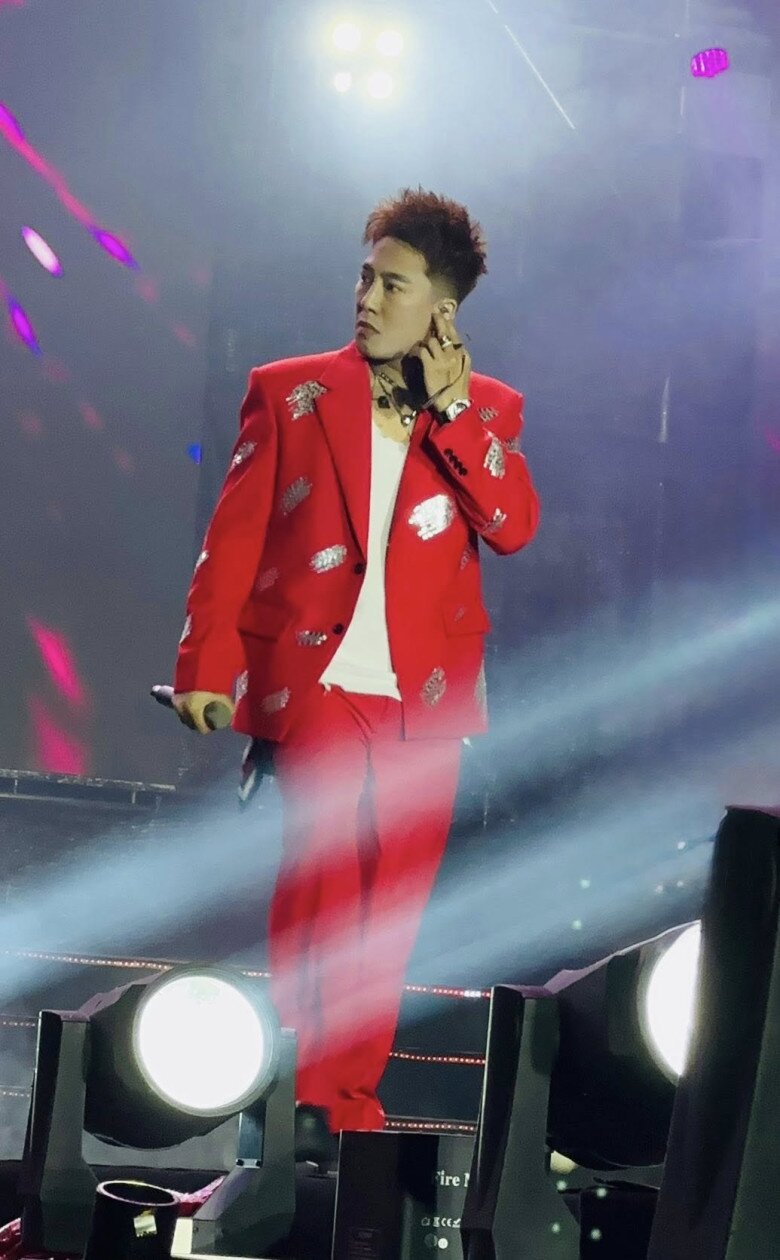 2 sao nam 8X từng đi phụ hồ: Người nay là CEO ở biệt thự 40 tỷ, người hạnh phúc bên vợ đẹp dù chưa đám cưới - 2