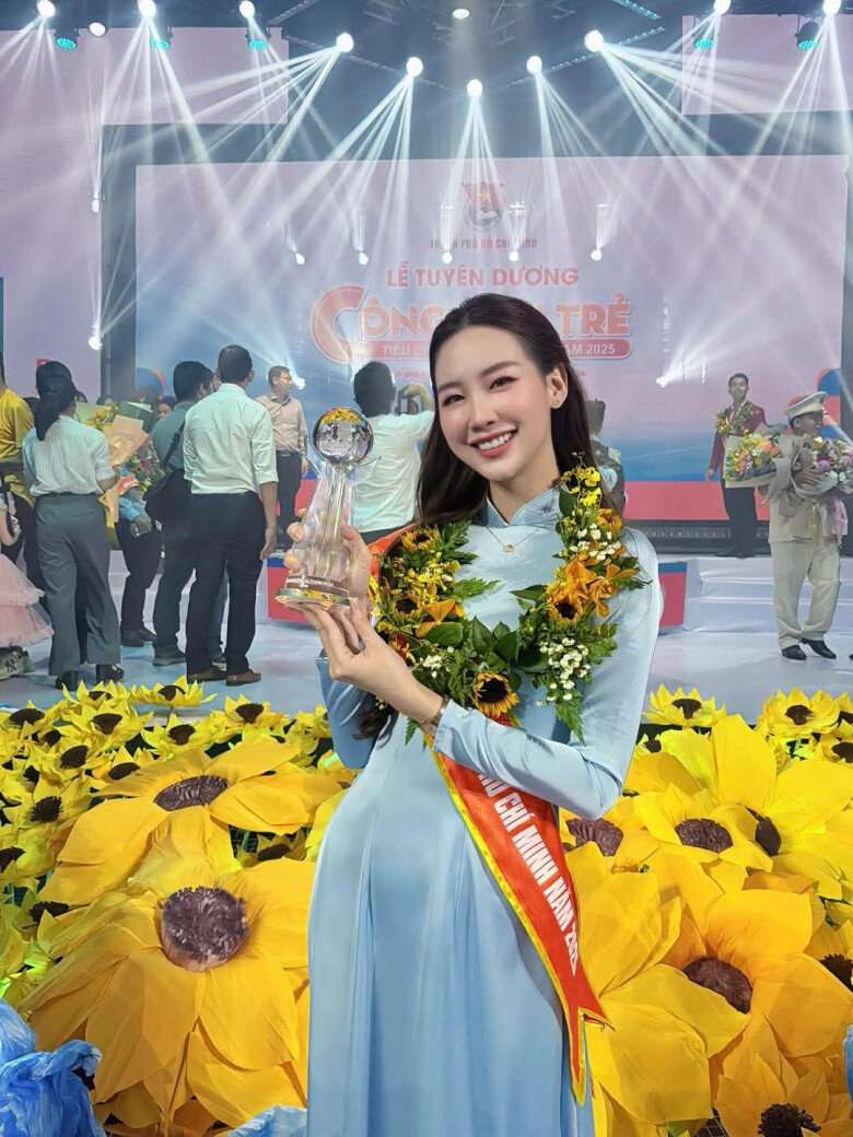 2 sao Việt được trao danh hiệu Công dân trẻ tiêu biểu TP.HCM: Người "đổi đời" sau đại lễ, người sắp thi quốc tế - 6