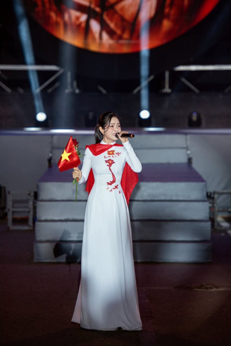 2 sao Việt được trao danh hiệu Công dân trẻ tiêu biểu TP.HCM: Người "đổi đời" sau đại lễ, người sắp thi quốc tế - 4