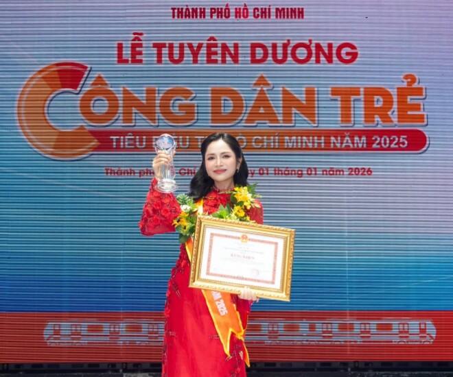 2 sao Việt được trao danh hiệu Công dân trẻ tiêu biểu TP.HCM: Người "đổi đời" sau đại lễ, người sắp thi quốc tế - 1