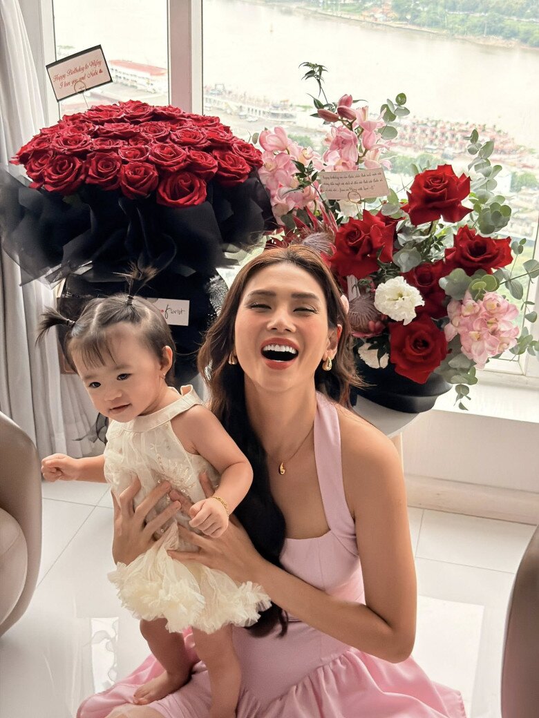 Ái nữ quốc tịch Mỹ mới 1 tuổi nhưng Võ Hoàng Yến đã lo chuyện cưới xin, dạy con cách chọn chồng cực khéo - 2