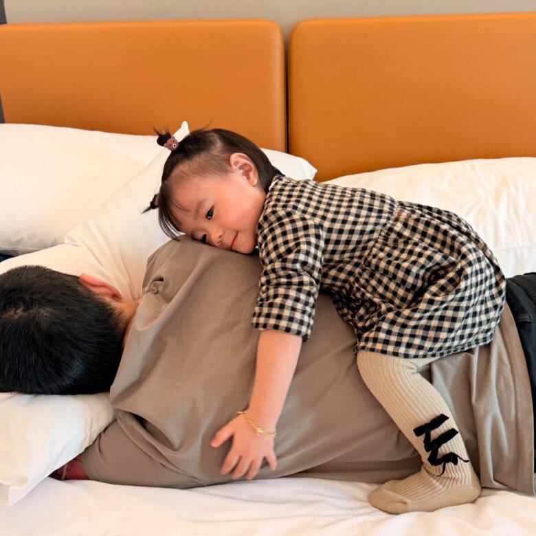 Ái nữ quốc tịch Mỹ mới 1 tuổi nhưng Võ Hoàng Yến đã lo chuyện cưới xin, dạy con cách chọn chồng cực khéo - 5