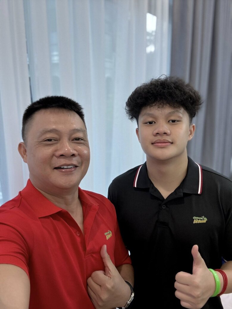 BTV VTV Quang Minh "bằng cấp đầy người" nhưng vẫn đau đầu khi dạy con trai học lớp 2, thừa nhận vợ làm tốt hơn - 4