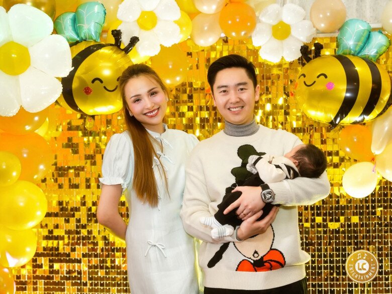 Con trai tóc xoăn của Hoa hậu Diễm Hương bị bắt giảm cân, nay trổ mã như thanh niên hưởng trọn nét đẹp từ mẹ - 11