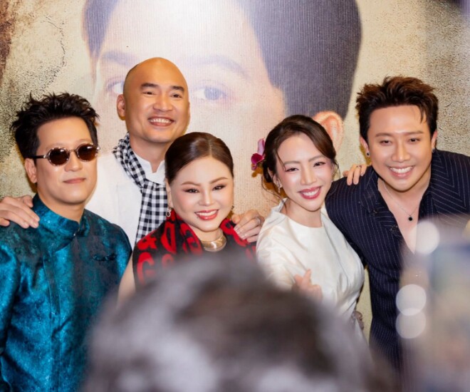 Dàn giám khảo "Đấu trường tiếu lâm" hiện tại: Người đi xe sang chục tỷ, người sinh con là xây thêm nhà - 1