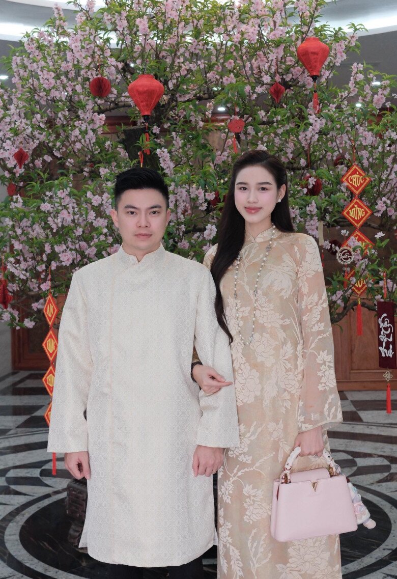 Học vấn chồng thiếu gia của 2 hoa hậu họ Đỗ: Người có bằng Thạc sĩ tại Anh, người tốt nghiệp Quản trị kinh doanh - 11