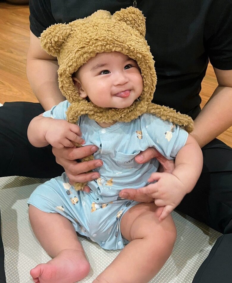 MC Mai Ngọc "áp lực" khi phục vụ quý tử từng bữa, "thiếu gia Bắc Ninh" háu ăn bảo sao phát triển vượt trội - 6