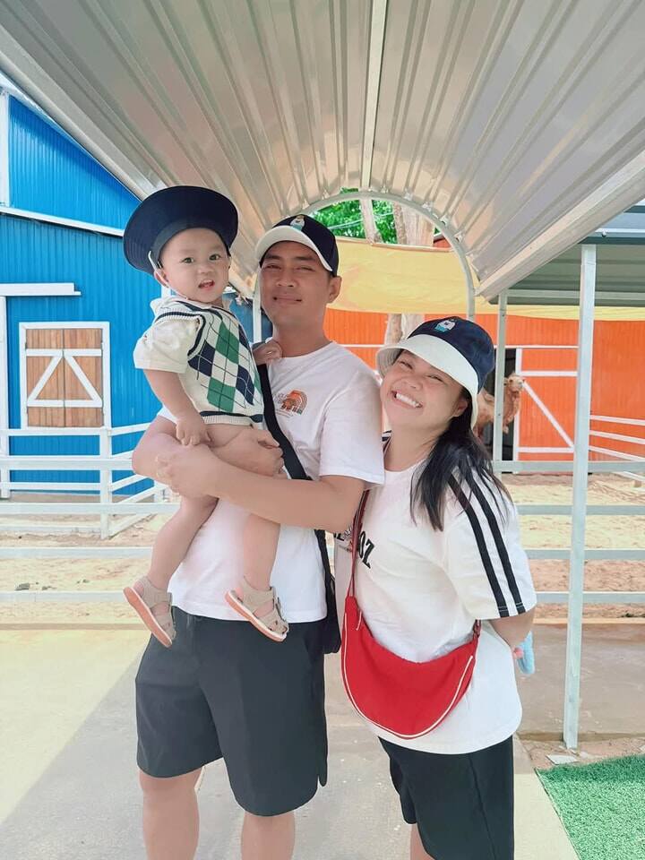 Mẹ bỉm "chạy show" đóng phim nhiều nhất mùa Tết: Từng làm nghề 7 năm nhưng người nhà không biết, có bầu vẫn lộn mèo biểu diễn - 9