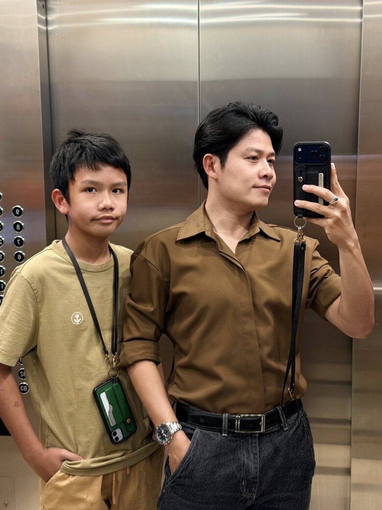 Nguyễn Văn Chung khoe tủ bằng khen và giải thưởng đầy ắp, thành tích nối dài nhưng vẫn lo chuyện học tập trong năm mới - 6