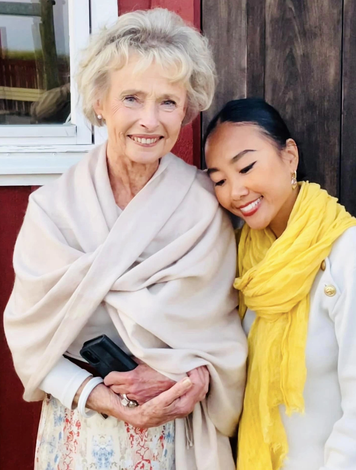 Sao Việt làm dâu Thụy Điển: Hồ Ngọc Hà thân thiết với bố mẹ chồng, Đoan Trang có hôn nhân đẹp như mơ - 12