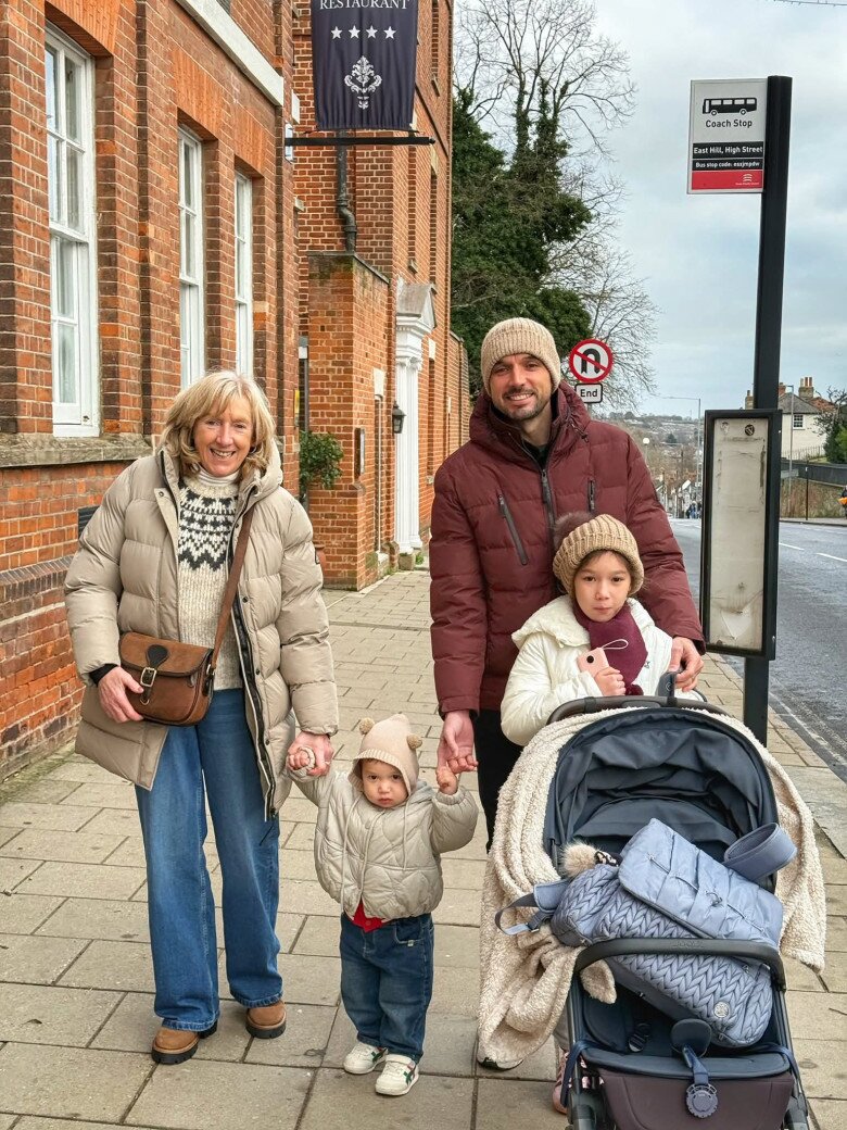 Siêu mẫu Hà Anh khoe mẹ chồng người Anh, con gái lai Tây giống bà nội như đúc - 6