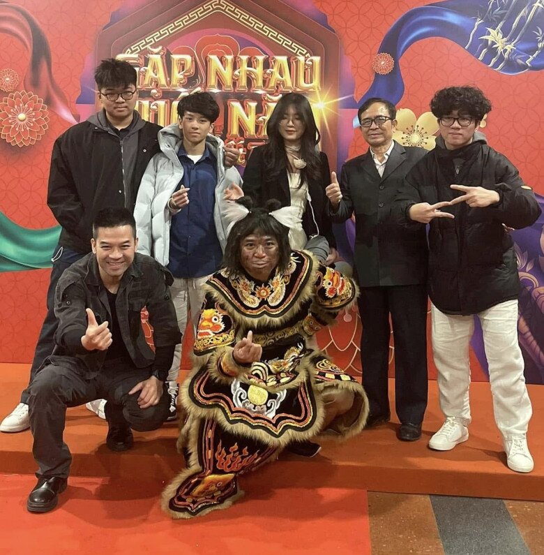 2 NSƯT từng đóng vai Thiên Lôi trong "Táo Quân": Người có con gái học Thạc sĩ, người hiếm hoi khoe 2 quý tử điển trai - 3