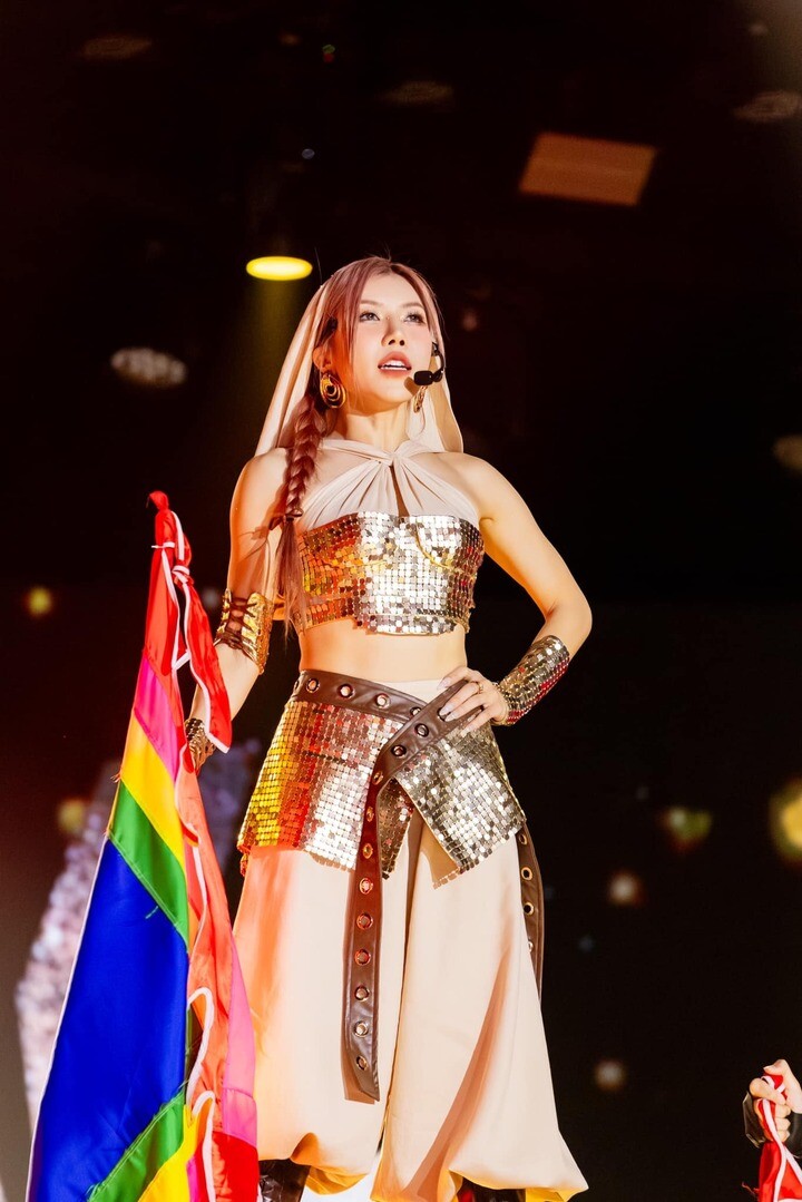 "Chị đẹp" 1989 bùng nổ năm Ất Tỵ: Tóc Tiên ly hôn nhưng đạt mức cát-xê gần 1 tỷ, Trang Pháp nhận giải Mai Vàng - 6