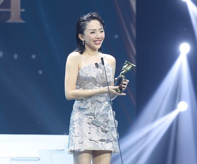 "Chị đẹp" 1989 bùng nổ năm Ất Tỵ: Tóc Tiên ly hôn nhưng đạt mức cát-xê gần 1 tỷ, Trang Pháp nhận giải Mai Vàng - 1