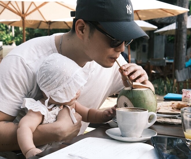 Chồng Ngô Thanh Vân khoe con gái xinh xắn với 2 má "bánh bao", thấy rung động như lần đầu mới yêu - 1