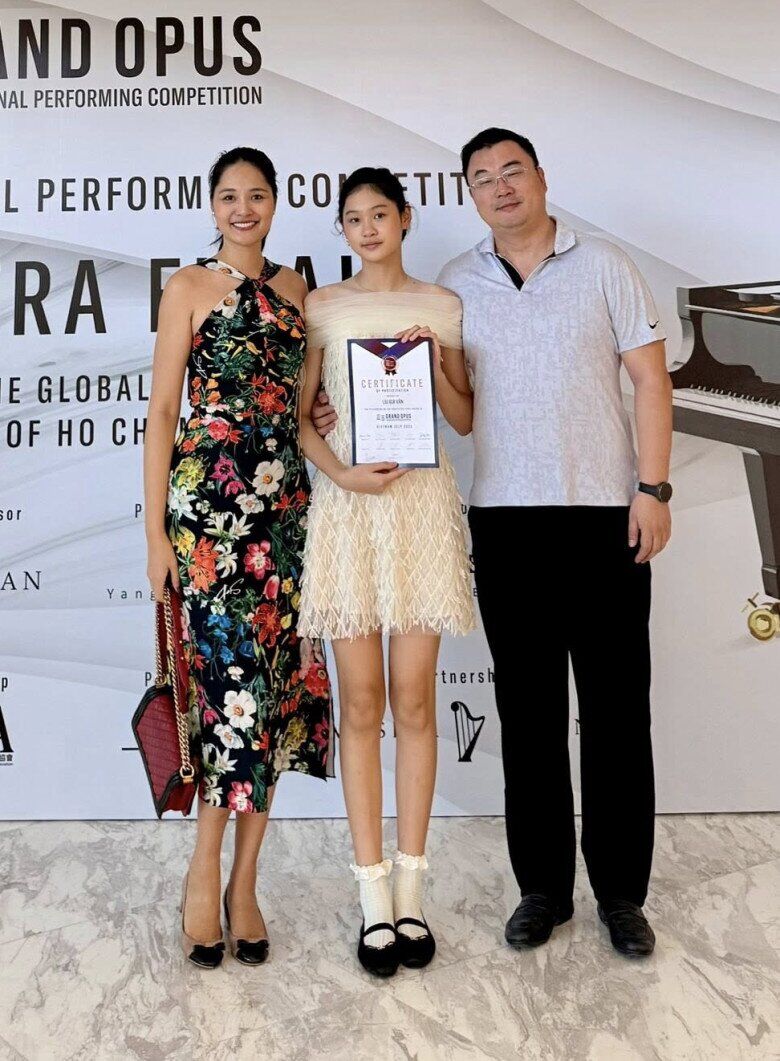 Con gái lai của Hoa hậu Hương Giang đoạt 2 huy chương vàng quốc tế, ngoại hình đáng yêu, là "bản sao" của bố người Trung Quốc - 10